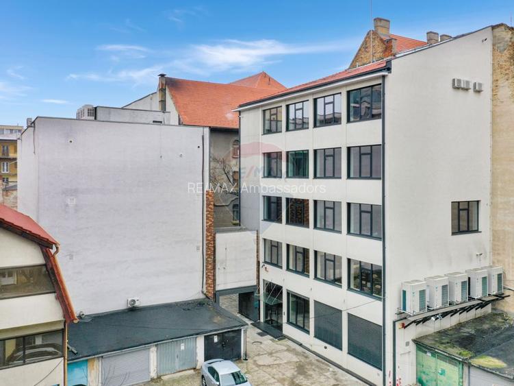 Spațiu comercial ultramodern P+4, Piața Victoriei - 14