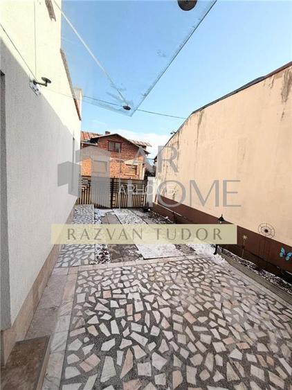 Casa 5 camere lux , cu garaj , beci ,  Ploiesti , ultracentral - 15