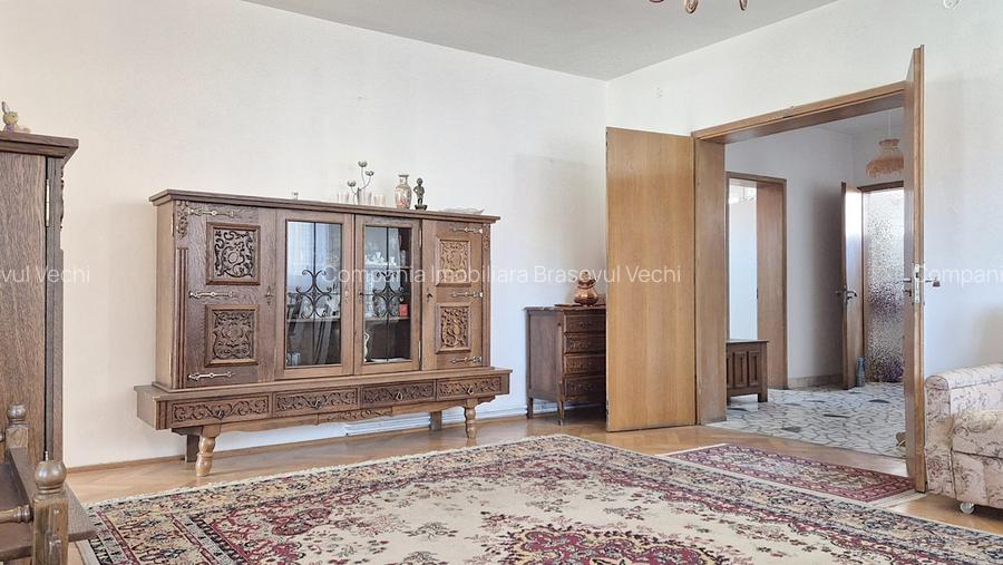 Vila cu 2 apartamente spatioase si teren de 670 mp. - 10