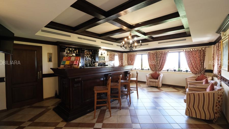 Vanzare hotel in zona superba de munte cu priveliste incredibila din camere - 12