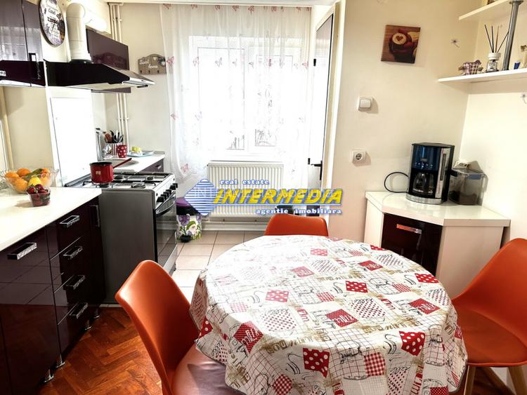Apartament cu 3 camere decomandat de vanzare ultracentral  mobilat - 3