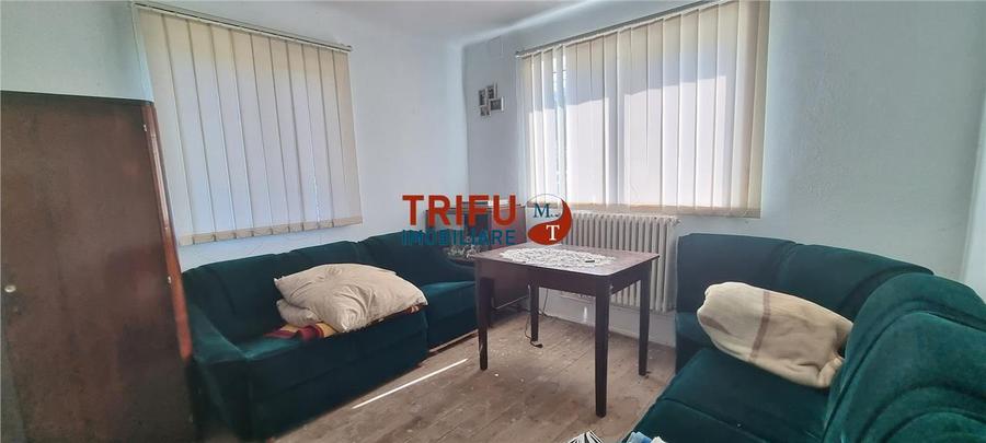 Casa de vanzare zona Centru, 1426 mp teren