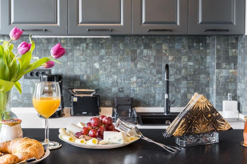 O Vacanță Permanentă în Inima Capitalei, Magheru/Bălcescu - 24