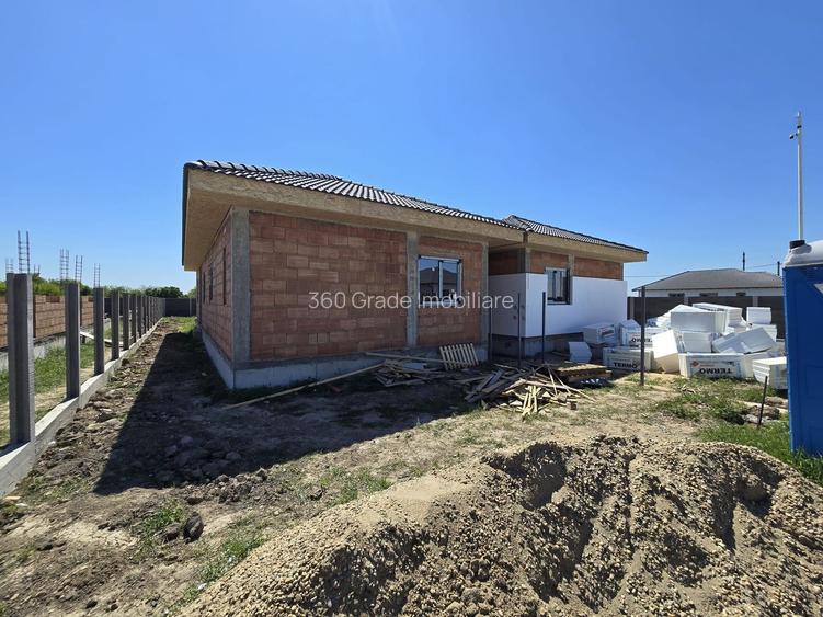 Duplex despartit prin cam. tehnica /  Toate utilitatile - 7