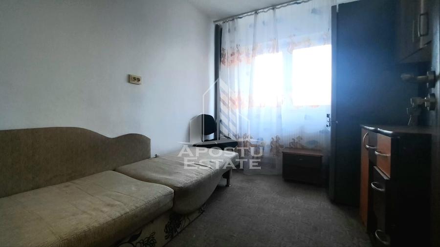 Apartament de inchiriat 2 camere 300 euro zona Miorita