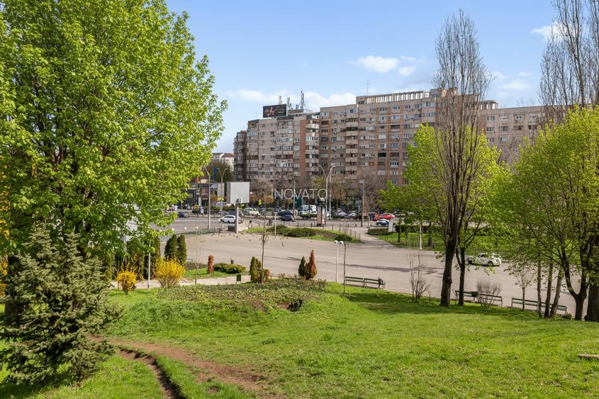 Vedere Panoramică Parc/City • Randament 7–12% • Metrou • Bloc 1982 • Decomandat - 12