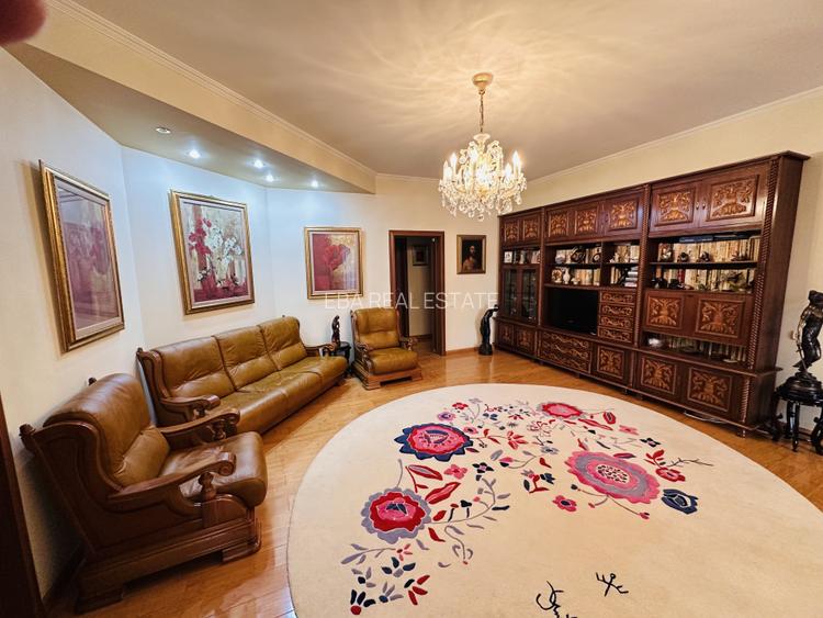 Resedinta emblematica in Chiajna-Rosu pe malul lacului, 785 mp, 2500 mp teren - 20