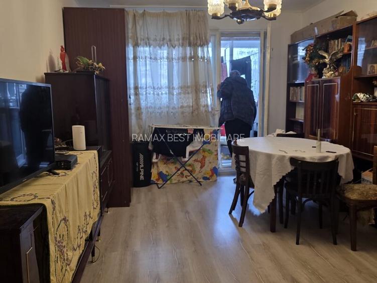 Dristor- Camil Ressu vav metrou - 8