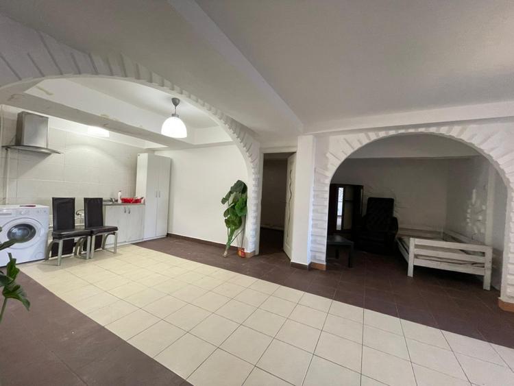 Casa, 400mp, 350 mp curte, centrala proprie, aeroport, Otopeni