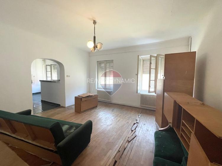 Casă cu 3 camere de vânzare în zona centrala comison 0% + garaj - 22