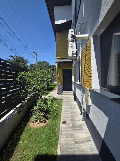 CASA DE VANZARE / Ideala pentru clinica, birou sau de locuit