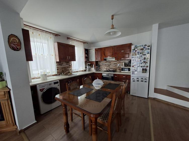 Casa moderna 4 camere 2 bai curte si parcare privata in Arhitectilor - 9