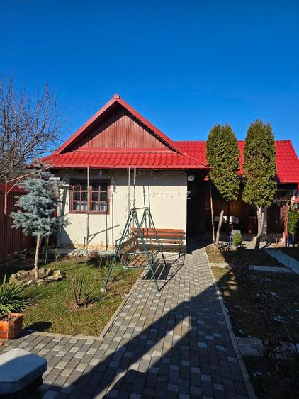 Casa cărămidă D+P+E+M , 356m2 , bucatarie de vară  58m2, teren 385m2  - 6