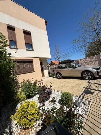 Casa de vanzare - Dumbravita - 2