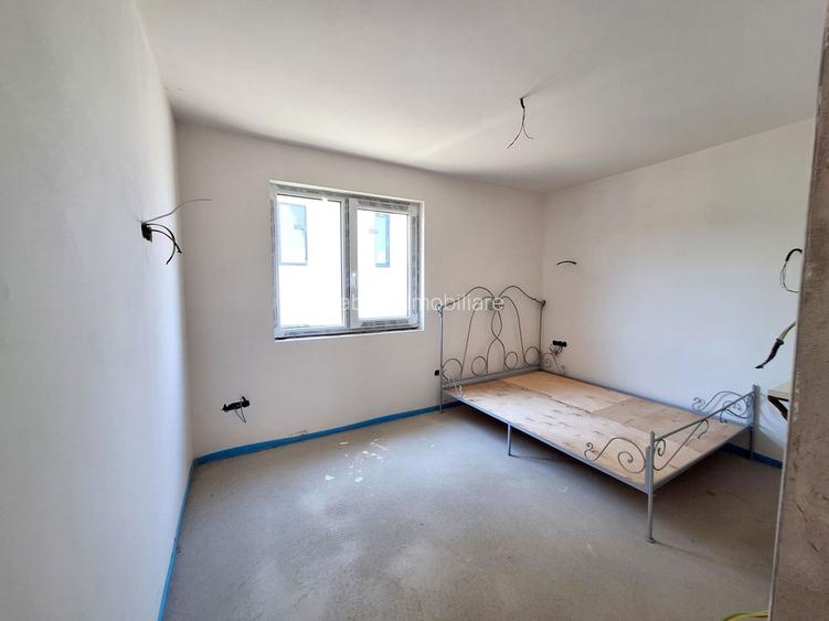 Case individuale, 180 mp utili, luminos si retras, zona Bonas, Dezmir - 14