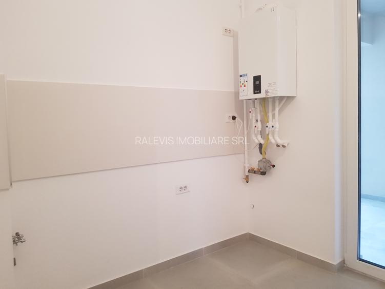 Vanzare apartament unicat, 2 camere, 2 bai, centrala proprie, sector 4 Hornbach - 7