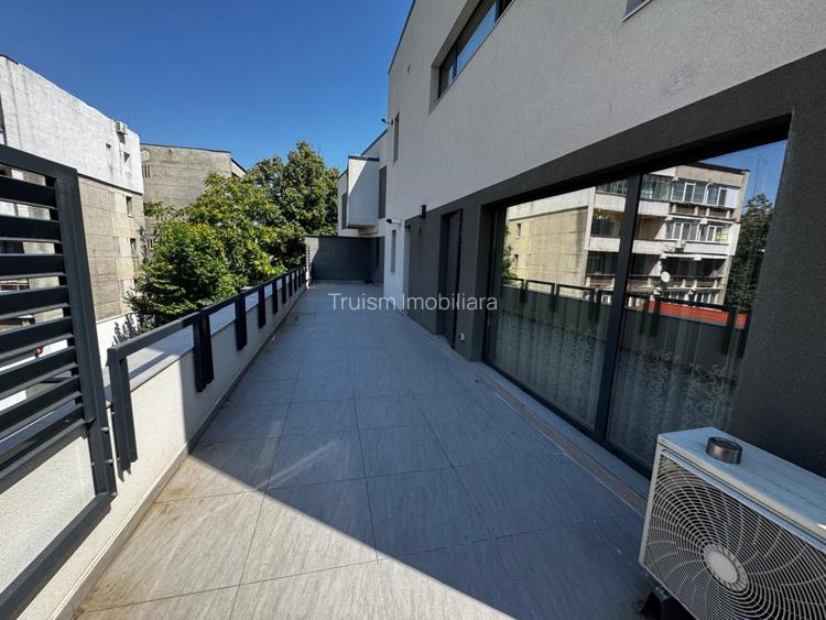 AP 4 CAMERE CU TERASĂ 65 MP | BLOC NOU 2020 CU LIFT | ETAJ 2/3 BULEVARD - 2