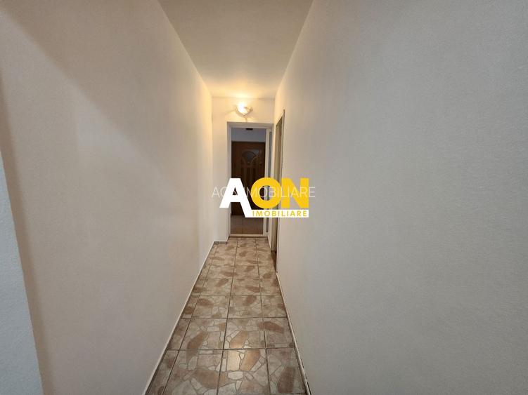 De vanzare apartament 3 camere zona Cetate - 5