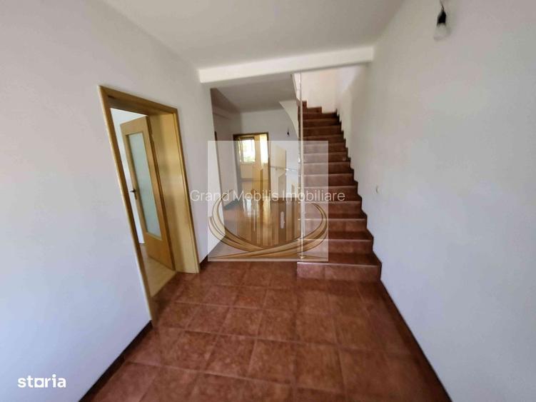 Casă spațioasă, versatilă – ideală pentru firmă sau locuință - 6