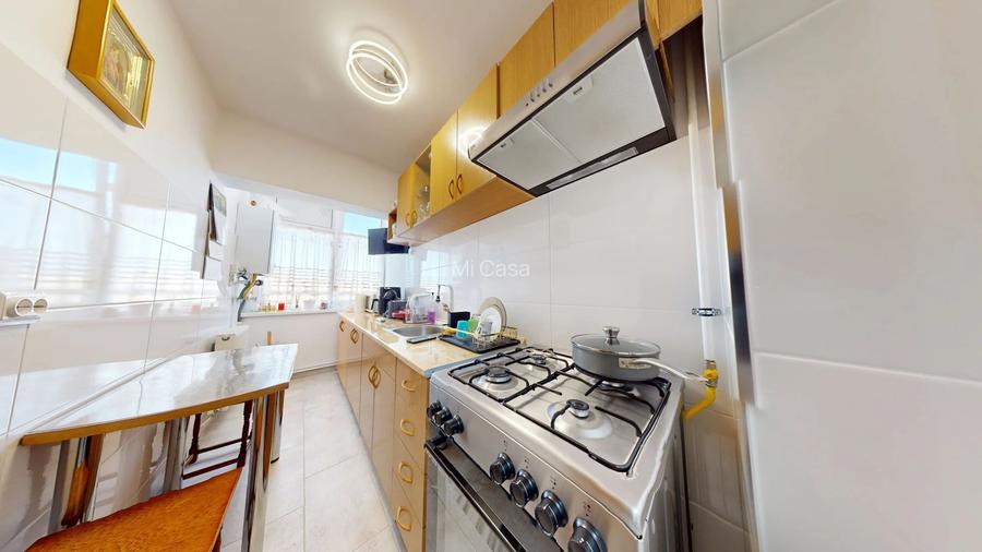 Garsoniera renovata,mobilata la schimb sau vanzare - 4