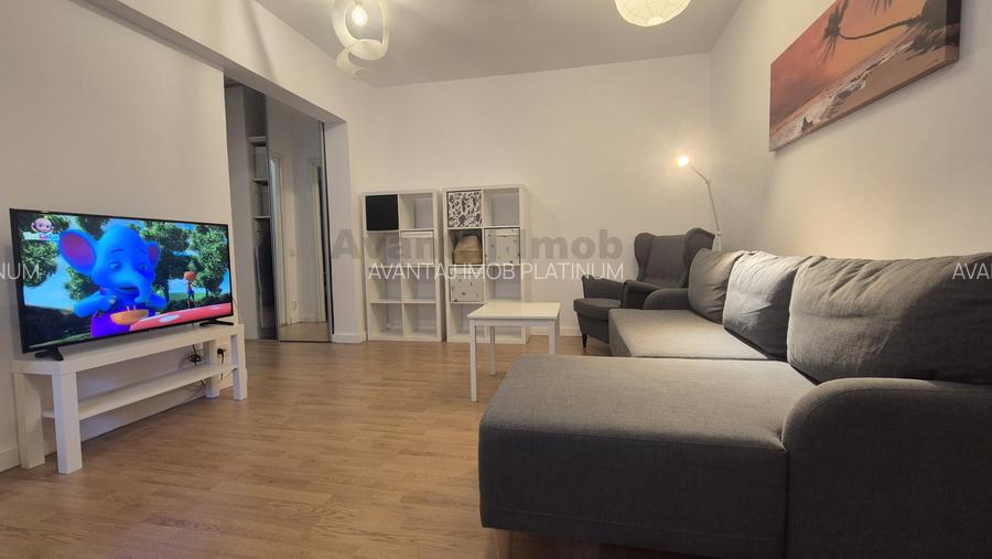 Tineretului,  loc de parcare - 2