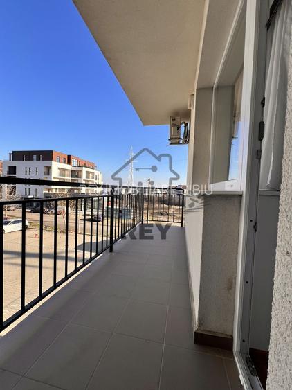 Ap. etaj 1,decomandat,2 camere,2balcoane,loc de parcare/Sibiu/Aeroport - 19