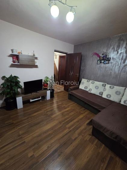 Apartament 3 camere, 43mp - Zona 9 mai, Târgu Jiu - 10