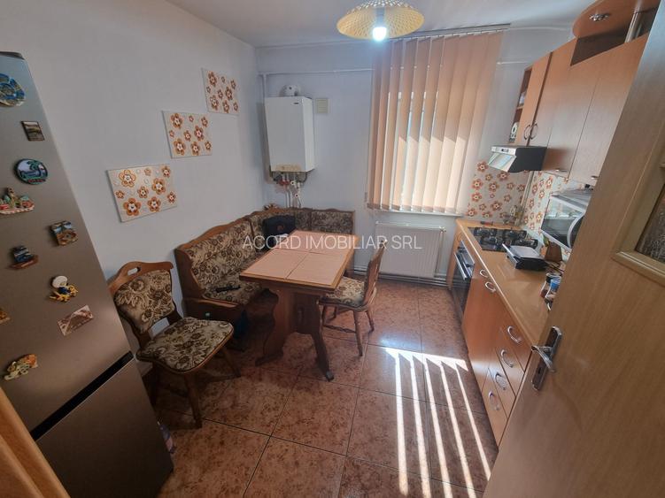 Apartament 4 camere zona Inel 1 - 5