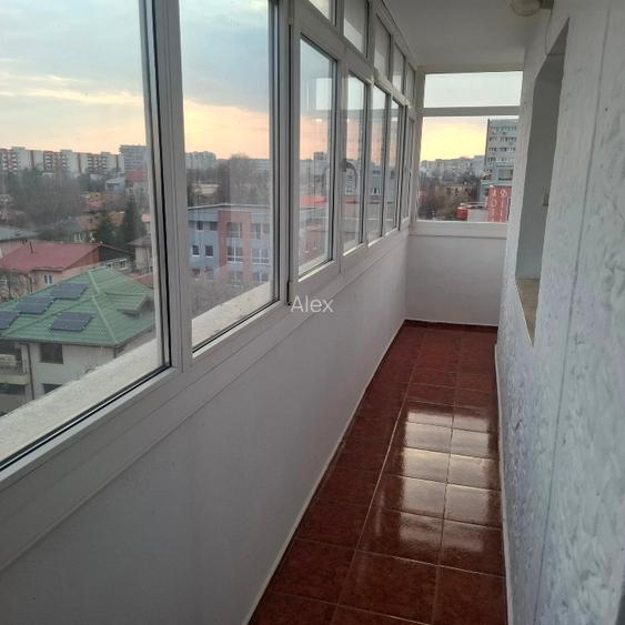 INCHIRIEZ APARTAMENT  3 CAMERE RENOVAT CAMPIA LIBERATII  - 14