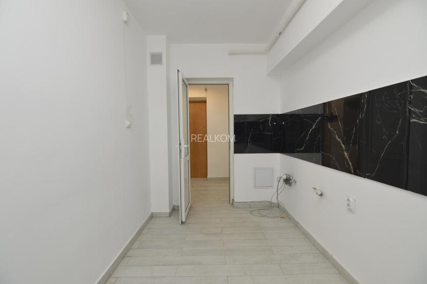 VANZARE APARTAMENT 2 CAMERE BULEVARDUL DECEBAL - PIATA ALBA IULIA - 17