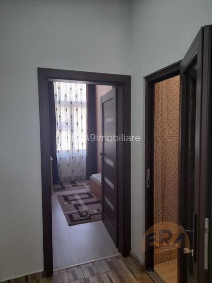 Apartament 2 camere, la curte comuna, Str. Luis Pasteur - 11