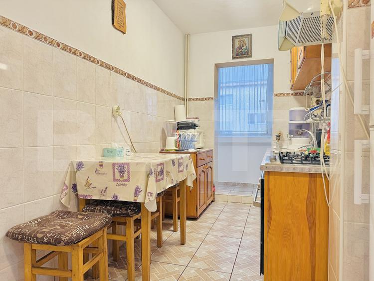 Apartament 3 camere, decomandat, etaj 3/4 - zona Astra - 6