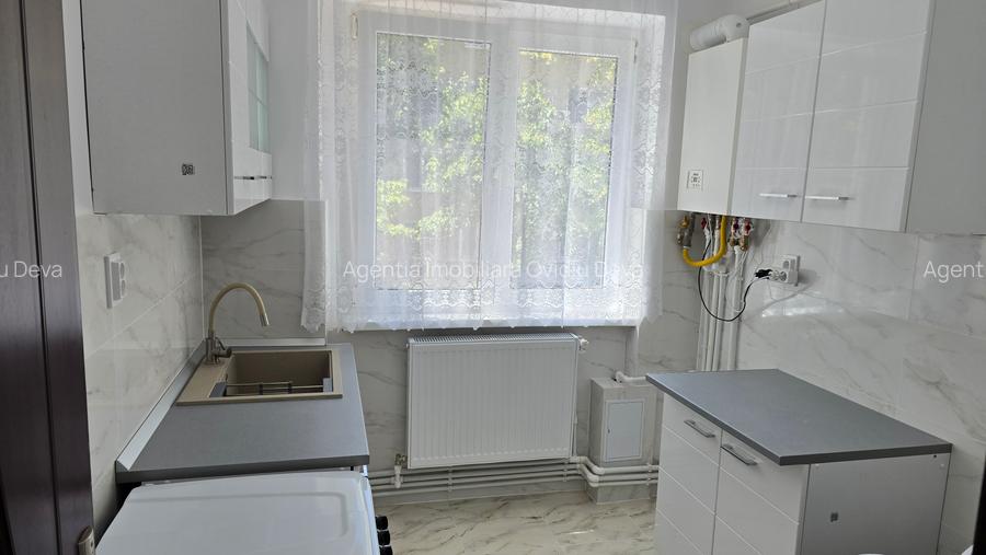 Inchiriez apartament 2 camere in Deva,  Bld. 1 Decembrie (JOLI CAFE) - 3