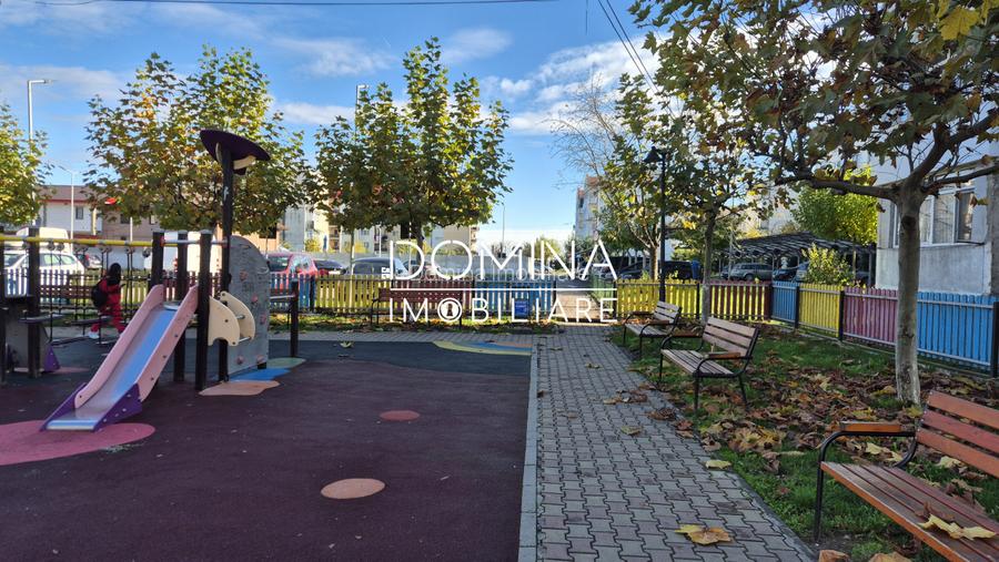 Vanzare apartament 3 camere, et. 2, situat in Rovinari, str. Plopilor - 9