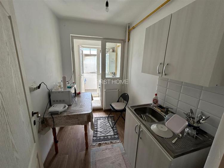 Garsoniera de vanzare etaj 3, zona Ceasul Rau - 6