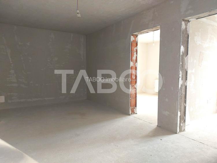 Apartament 3 camere etaj 1 balcon loc parcare Cisnadie - 2