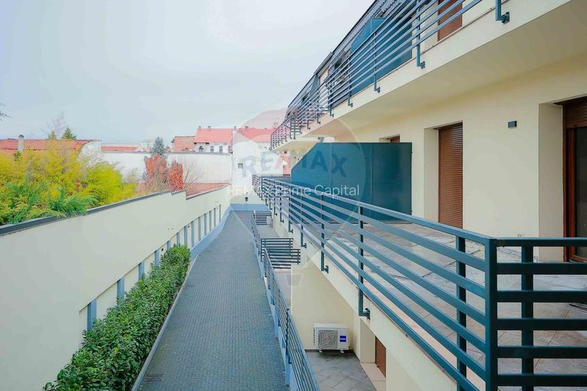 Apartamente 3 camere de închiriat ultracentral, clădire nouă, Oradea - 23