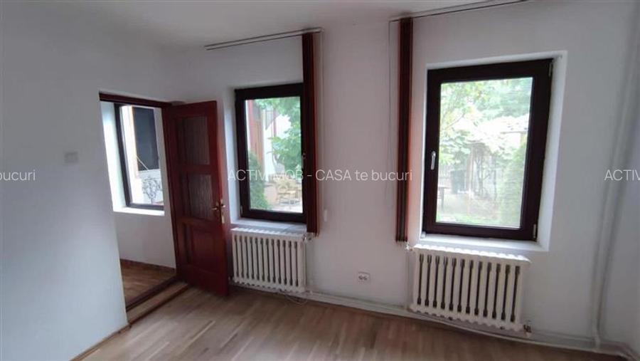 Casa P+E+ M teren 235 mp, pretabila - clinica, birouri, locuinta - Brazda lui No - 6