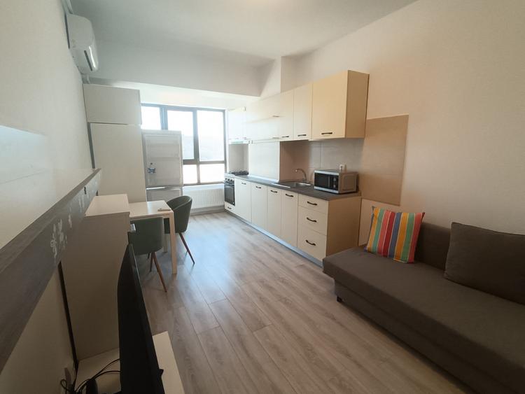 APARTAMENT 2 CAMERE, BLOC NOU, ETAJ INTERMEDIAR, NICOLINA-SELGROS