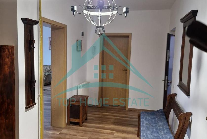 De inchiriat apartament cu 4 camere, Zona str. Eroilor!