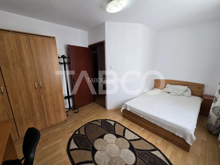 Apartament 2 camere de vanzare decomandat 52 mpu etaj 3 Terezian Sibiu - 4