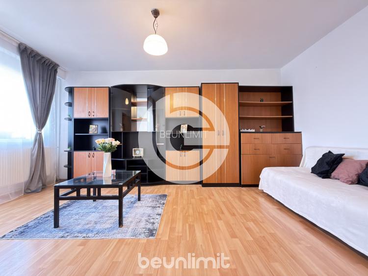 Apartament 2 camere decomandat – transformat in 3 - Etaj 10/10 - Vedere superba  - 2