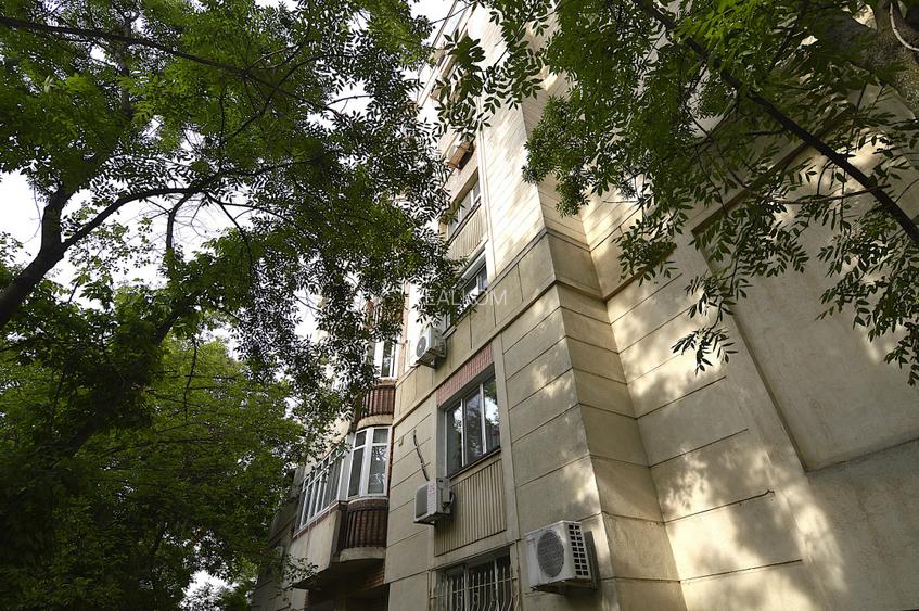 INCHIRIERE APARTAMENT 3 CAMERE CALEA CALARASILOR – METROU PIATA MUNCII - 37