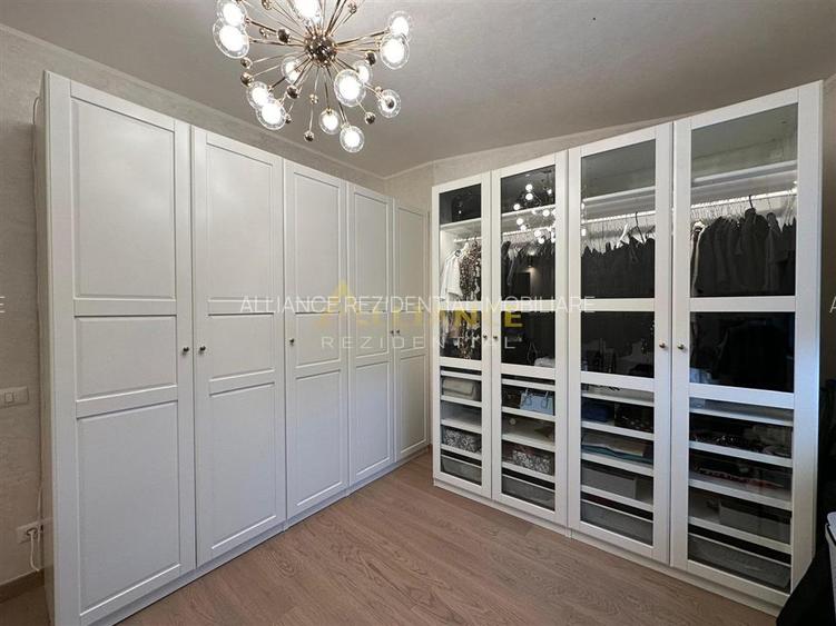 Penthouse 5/5 135 MP - 19