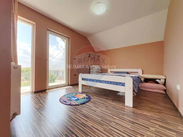 Casa de vanzare in Recas - 11