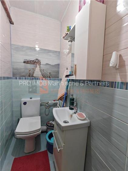 Apartament 3 camere cf 1 semidecomandat zona Crang - 5
