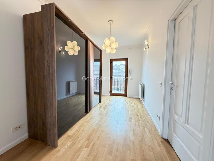 Vila de inchiriat Gherghitei | 7-8 camere | curte mare | acces rapid A3 - 11