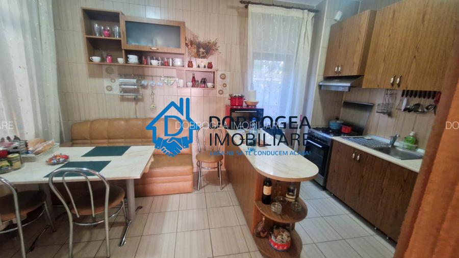 9 MAI - VILA CU VEDERE SI DESCHIDERE   LAC CASLA, PISCINA INTERIOARA - 12