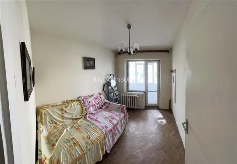 Vanzare Apartament 3 Camere Decomandat Piata Sudului-Tulnici - 3