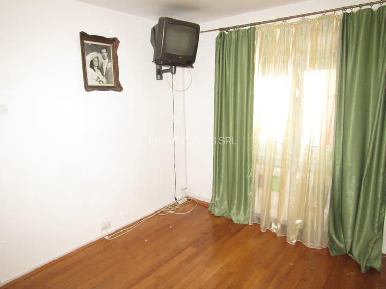 Apartament 4 camere de închiriat – Cartier Ștrand, str. Bârsei, etaj 2/4 - 8
